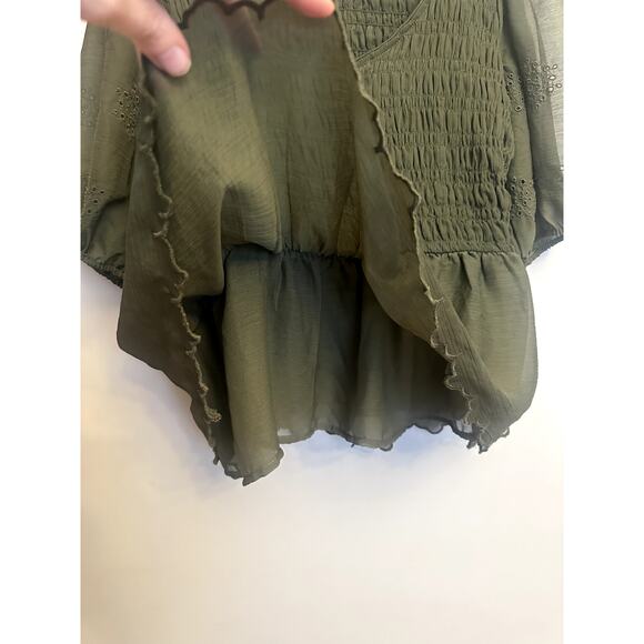 Old Navy Smocked Peplum Blouse – Olive Green – Size XL - Picture 5 of 6